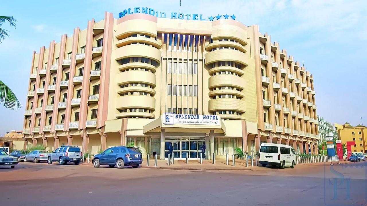 Hotel Splendid Уаґадуґу Екстер'єр фото